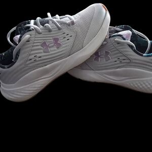 Under Armor Women's Commit 4 Size 8